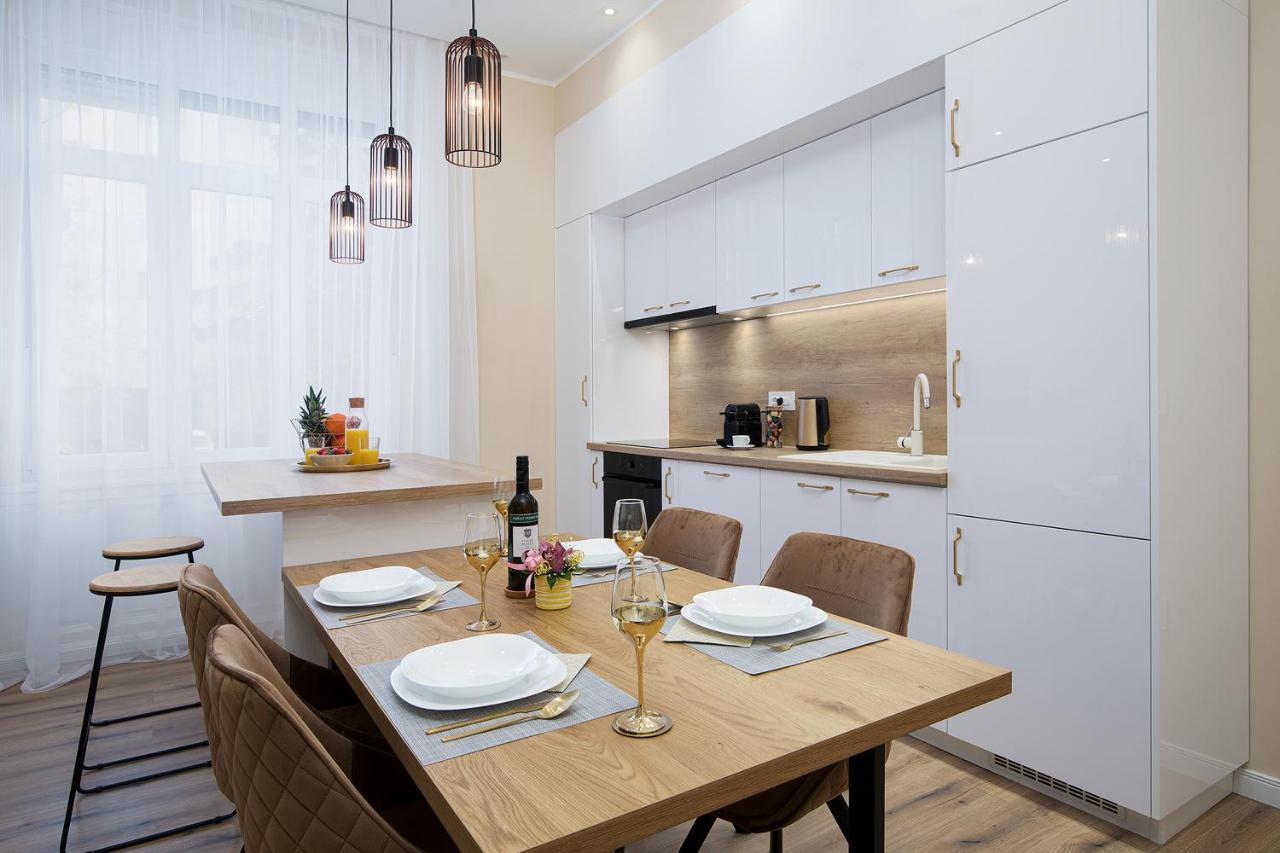 Ferienwohnung Grand Munz Pula Exterior foto